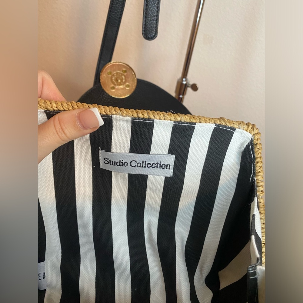 Studio Collection purse - Picture 6 of 8